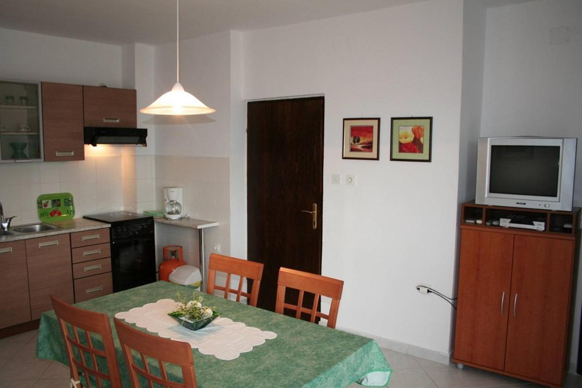 Apartments Susy Pula Exterior photo