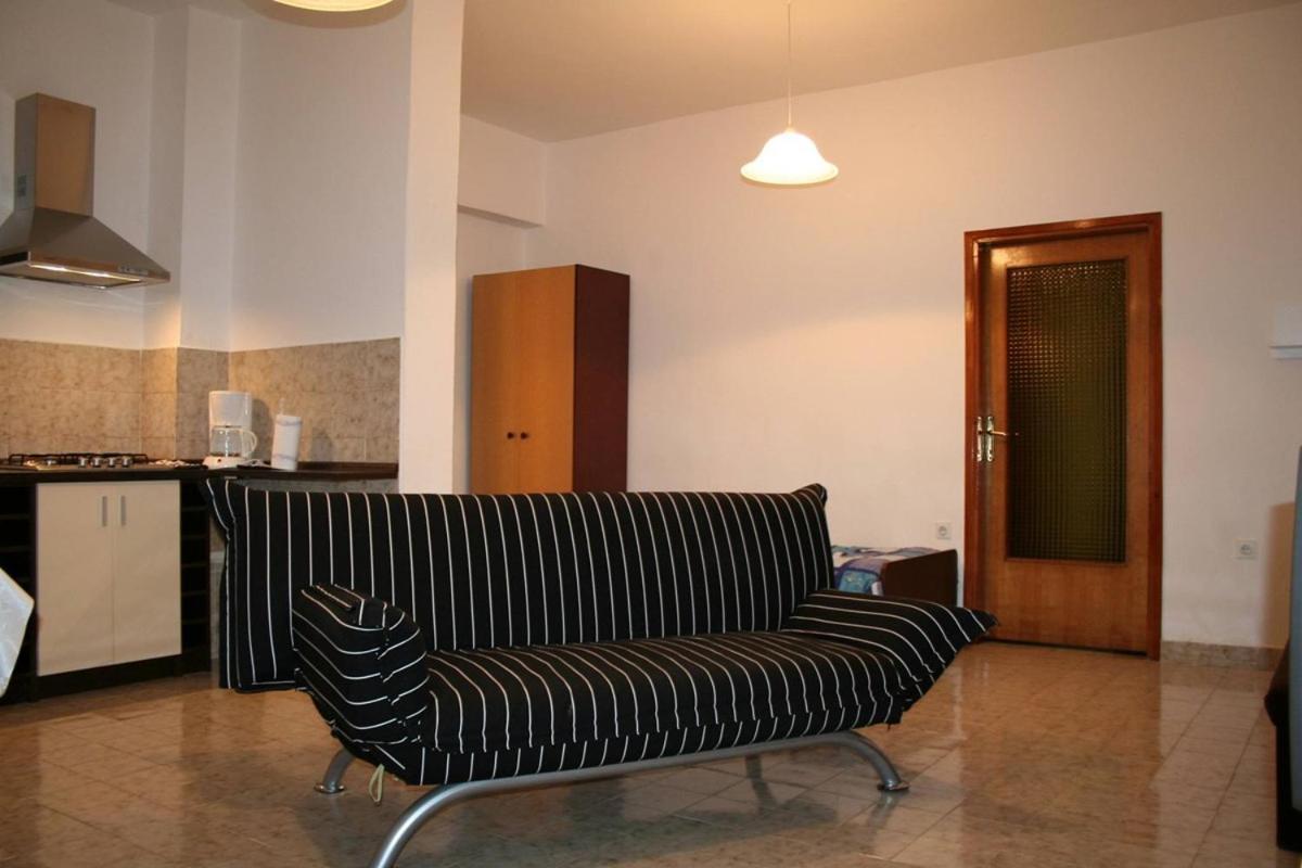 Apartments Susy Pula Exterior photo